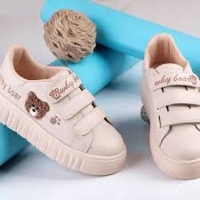 تصویر 3 از کفش بچگانه متنوع و زیبا